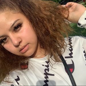 Meet your Posher, Jasmine